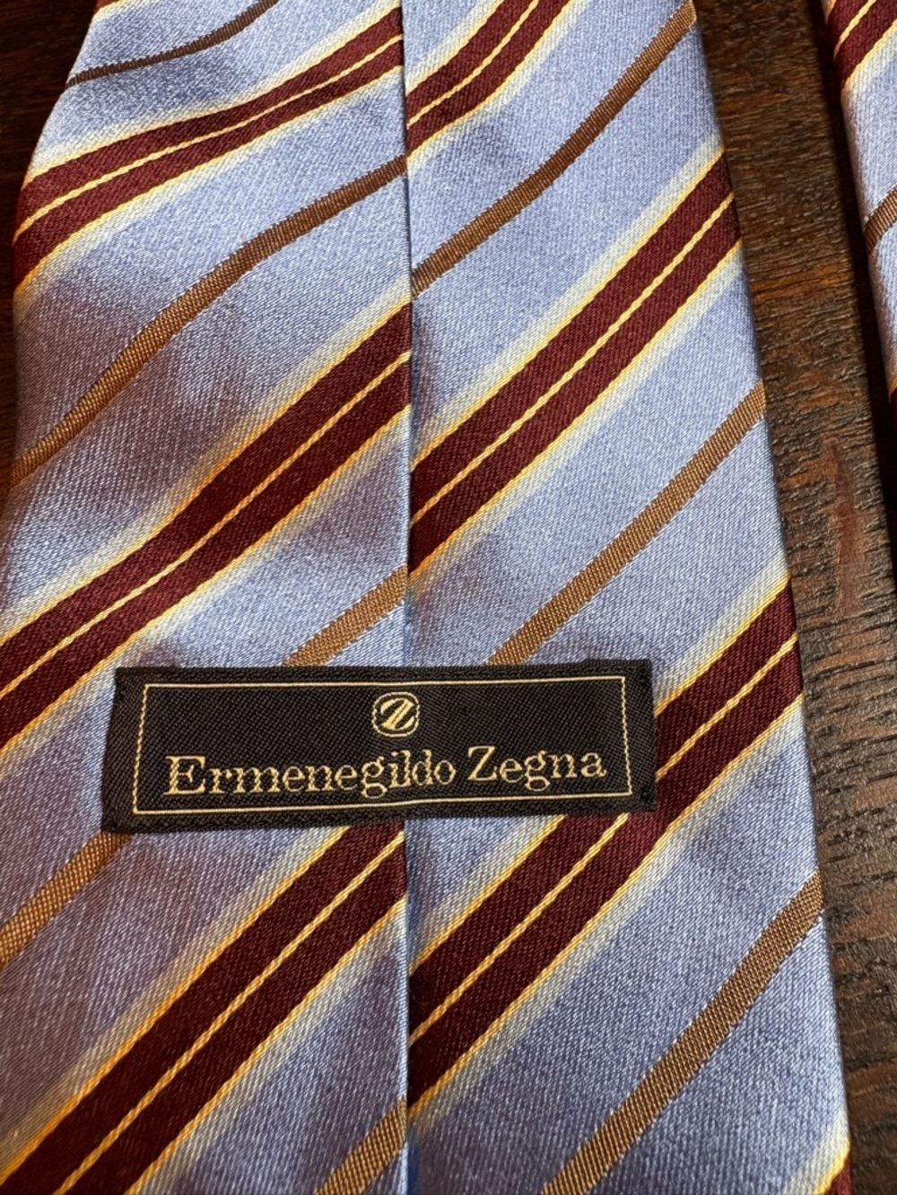 Ermenegildo Zegna 100% Silk Blue and Burgundy Striped Tie - Picture 4 of 4